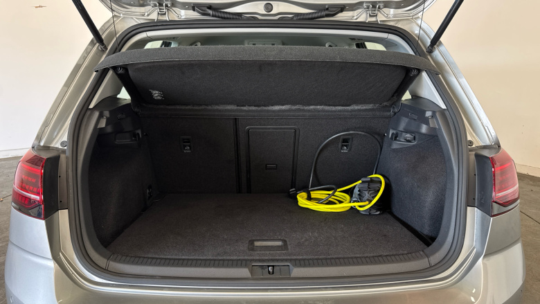 Volkswagen Golf 85kW e-Golf 5dr Auto Electric Hatchback